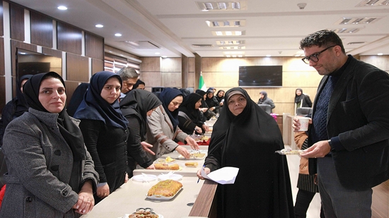 جشنواره شیرینی های سنتی در دانشگاه علوم توانبخشی و سلامت اجتماعی برگزار شد 
