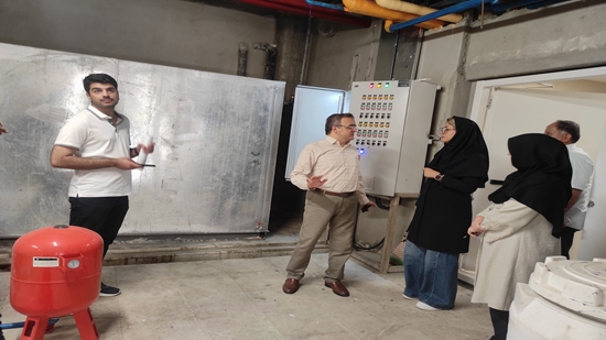 مدیر مسئولیت اجتماعی هلدینگ فیروزه از مرکز جامع توانبخشی سینا بازدید کرد 